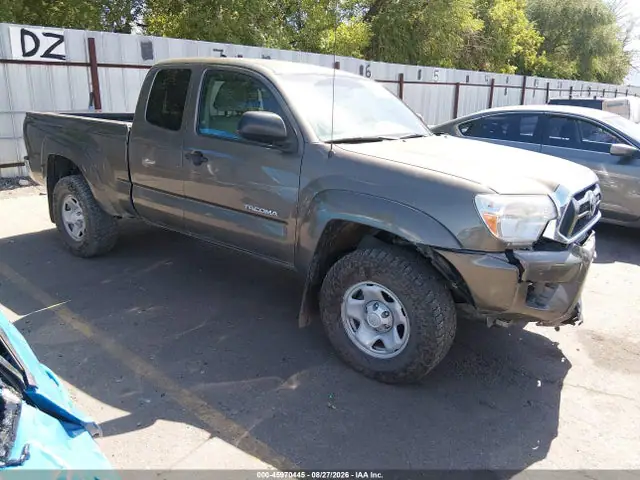 5TFUU4ENXFX144284 — 2015 Toyota Tacoma Base V6, Передняя часть (Front & Rear), фото до ремонта