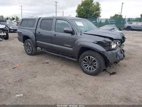 3TMLU4EN3FM189410 — 2015 Toyota Tacoma Base V6, Передняя часть (Front End), фото до ремонта