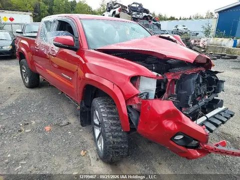 5TFDZ5BN3JX029823 — 2018 Toyota Tacoma Dbl Cab/SR5/Trd Sport/Or, Передняя часть (Front), фото до ремонта