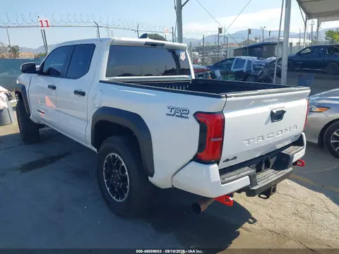 2025 Toyota Tacoma Hybrid Trd Off Road VIN 3TYLC5LN5ST022587 фото 3