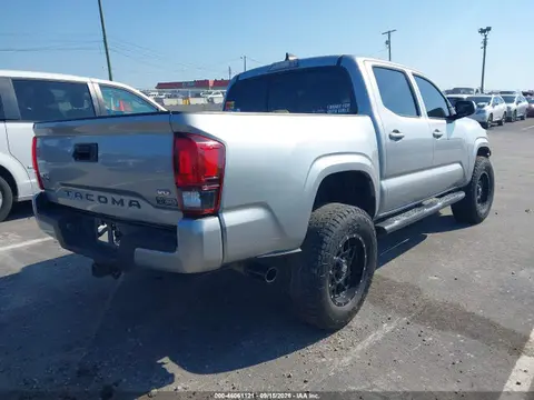 2021 Toyota Tacoma Sr V6 VIN 3TMCZ5AN4MM420793 фото 4