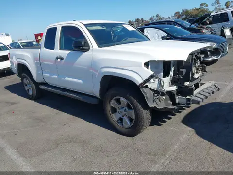 5TFRX5GN0HX085071 — 2017 Toyota Tacoma SR, Передняя часть (Front End), фото до ремонта