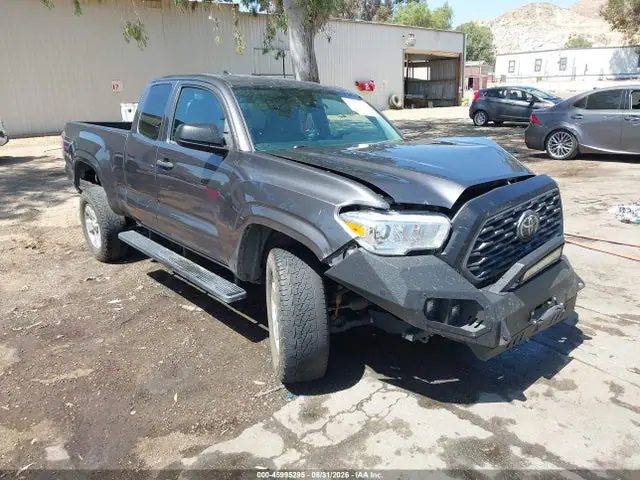 5TFRX5GN8JX116184 — 2018 Toyota Tacoma SR, Передняя часть слева (Left Front), фото до ремонта