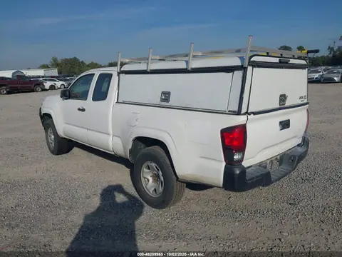 2018 Toyota Tacoma Sr VIN 5TFRX5GN0JX117961 фото 3
