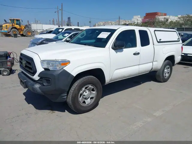 3TYRX5GN7NT044782 — 2022 Toyota Tacoma SR, фото 2 с аукциона IAAI 30.09.2026, Левый бок