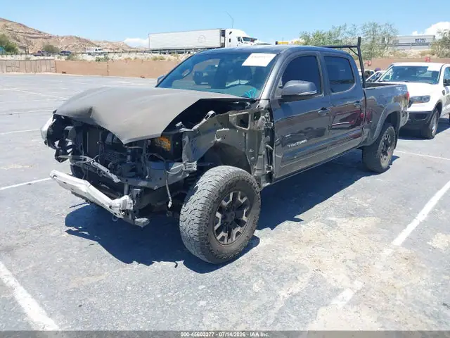 3TMDZ5BN9HM028126 — 2017 Toyota Tacoma Trd Off Road, фото 2 с аукциона IAAI 30.09.2026, Передняя часть