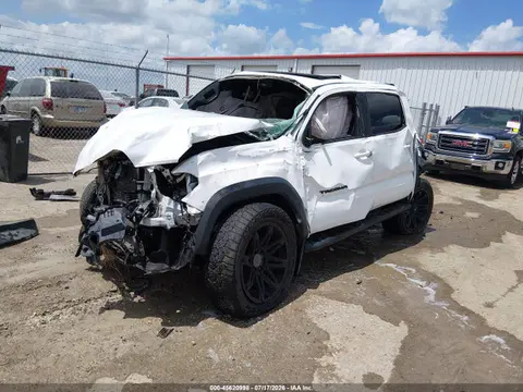 2017 Toyota Tacoma Trd Off Road VIN 3TMCZ5AN9HM047109 фото 2