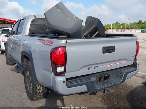 2018 Toyota Tacoma Trd Off Road VIN 3TMCZ5AN3JM187968 фото 3