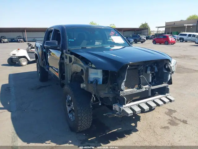 5TFCZ5AN6JX123353 — 2018 Toyota Tacoma Trd Off Road, Передняя часть справа (Right Front), фото до ремонта