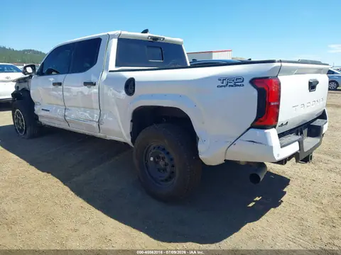 2026 Toyota Tacoma Trd Off Road VIN 3TMLB5JN8TM215044 фото 3