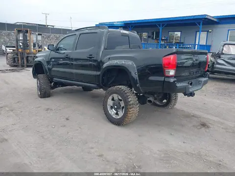 2017 Toyota Tacoma Trd Sport VIN 3TMCZ5AN3HM046909 фото 3