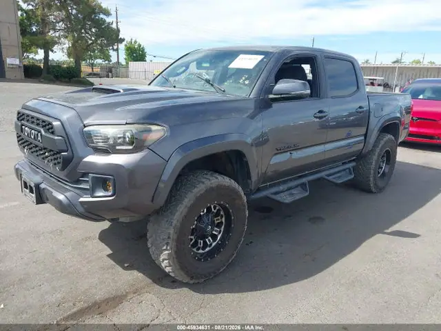 5TFCZ5AN2HX050377 — 2017 Toyota Tacoma Trd Sport, фото 2 с аукциона IAAI 30.09.2026, Левый бок