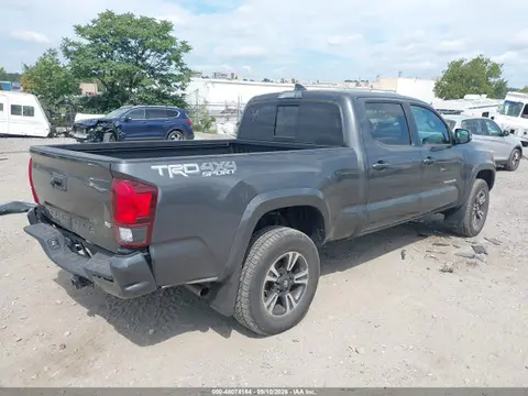 2018 Toyota Tacoma Trd Sport VIN 3TMDZ5BNXJM037780 фото 4