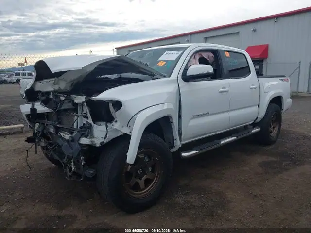 2020 Toyota Tacoma Trd Sport VIN 3TMCZ5AN9LM360671 фото 2