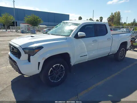 2024 Toyota Tacoma Trd Sport VIN 3TMLB5FN8RM017131 фото 2