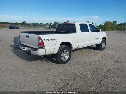 2015 Toyota Tacoma V6 VIN 5TFMU4FN1FX027028 фото 4