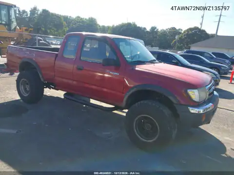 4TAWN72N0WZ135797 — 1998 Toyota Tacoma, Передняя часть, фото до ремонта