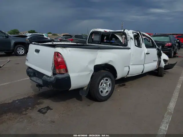 5TFTX4CNXFX066532 — 2015 Toyota Tacoma, фото 4 с аукциона IAAI 13.10.2026, Опрокидывание