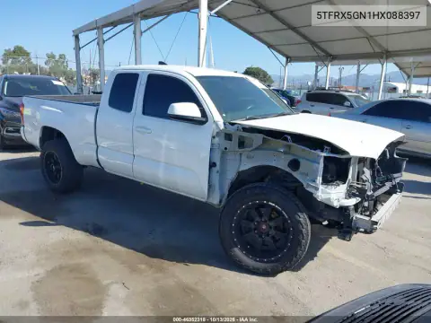 5TFRX5GN1HX088397 — 2017 Toyota Tacoma, Передняя часть, фото до ремонта