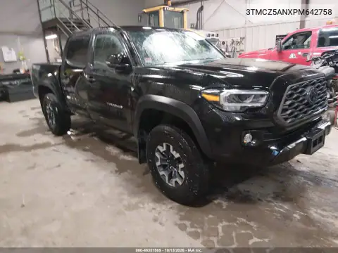 3TMCZ5ANXPM642758 — 2023 Toyota Tacoma, Правая сторона, фото до ремонта