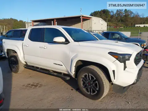 2025 Toyota Tacoma Trd Sport VIN 3TMLB5JN0SM106947 фото 2