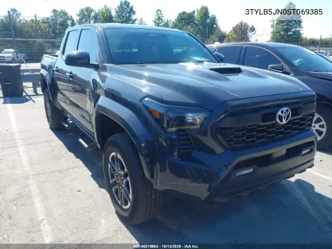 3TYLB5JN0ST069385 — 2025 Toyota Tacoma, Сзади, фото до ремонта
