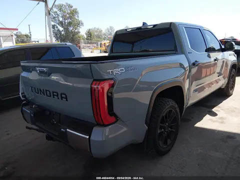 2022 Toyota Tundra Limited VIN 5TFJA5AB4NX012391 фото 4