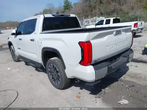 2025 Toyota Tundra Limited VIN 5TFJA5DB3SX332437 фото 3