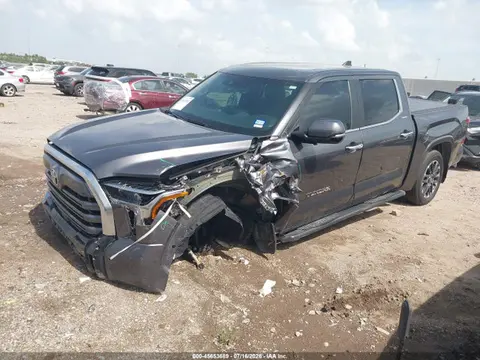 2025 Toyota Tundra Limited VIN 5TFJA5DB4SX320815 фото 2