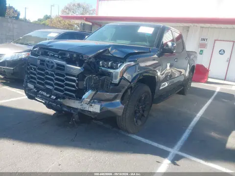 2025 Toyota Tundra Platinum VIN 5TFWA5DB4SX332484 фото 2