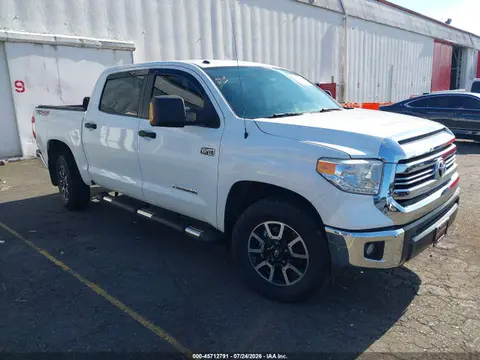 5TFDY5F18GX540463 — 2016 Toyota Tundra SR5 5.7L V8, Левый бок (Left Side), фото до ремонта