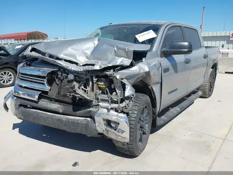 2017 Toyota Tundra Sr5 5.7l V8 VIN 5TFDW5F1XHX646727 фото 2