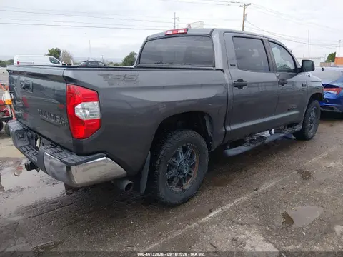 2017 Toyota Tundra Sr5 5.7l V8 VIN 5TFDW5F15HX627874 фото 4