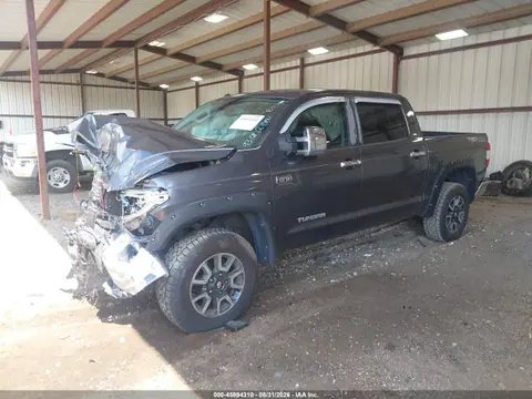 2018 Toyota Tundra Sr5 5.7l V8 VIN 5TFDW5F13JX769338 фото 2