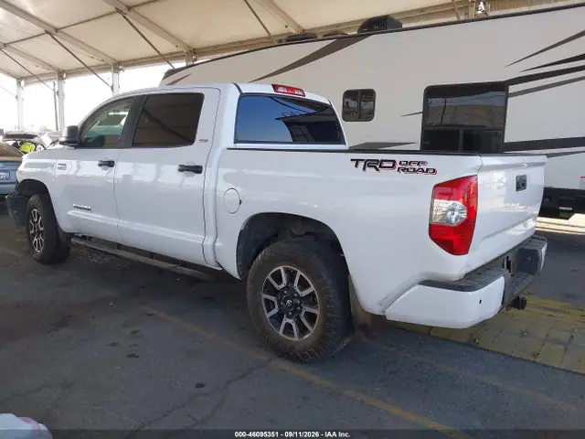 2018 Toyota Tundra Sr5 5.7l V8 VIN 5TFEY5F16JX235796 фото 3