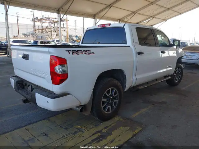 2018 Toyota Tundra Sr5 5.7l V8 VIN 5TFEY5F16JX235796 фото 4