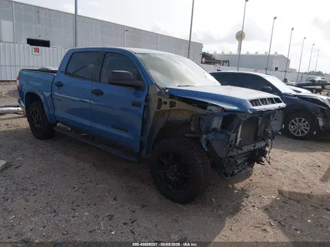 5TFDY5F12MX958044 — 2021 Toyota Tundra SR5, Передняя часть (Front End), фото до ремонта