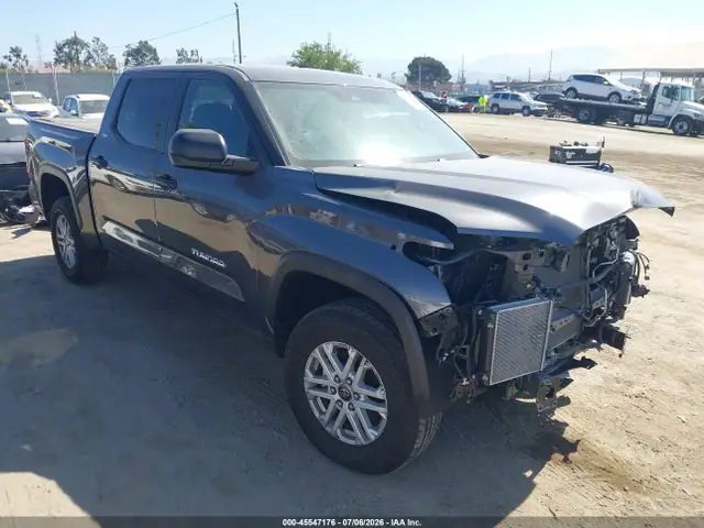 5TFLA5DB5SX302848 — 2025 Toyota Tundra SR5, Передняя часть (Front End), фото до ремонта