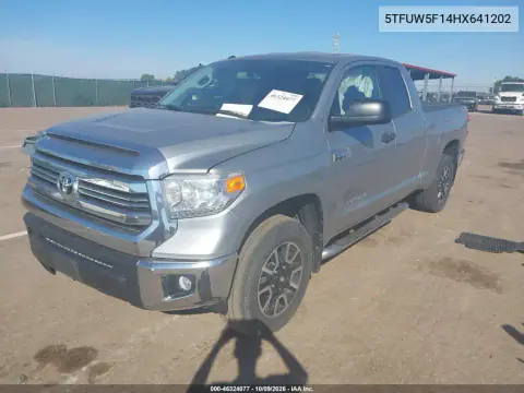 2017 Toyota Tundra Sr5 5.7L V8 VIN 5TFUW5F14HX641202 фото 3