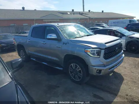 2019 Toyota Tundra VIN 5TFAY5F17KX802193 фото 1