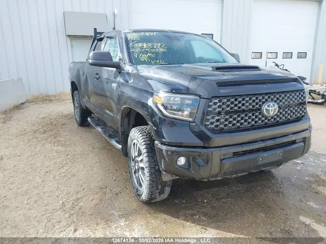 5TFUY5F11LX888972 — 2020 Toyota Tundra, Передняя часть (Front), фото до ремонта