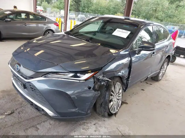 JTEAAAAH3MJ070566 — 2021 Toyota Venza Limited, фото 2 с аукциона IAAI 30.09.2026, Левый бок