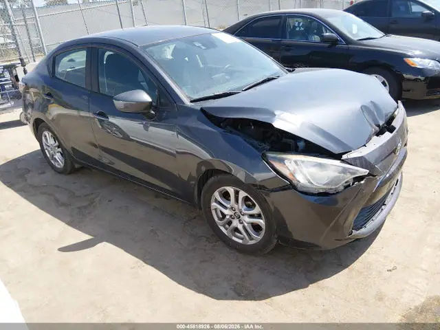 3MYDLBYV7HY167124 — 2017 Toyota Yaris IA, Передняя часть (Front End), фото до ремонта