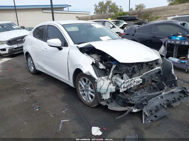 2017 Toyota YARIS IA VIN 3MYDLBYV6HY156423 фото 1