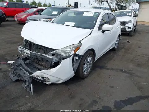 2017 Toyota YARIS IA VIN 3MYDLBYV6HY156423 фото 2