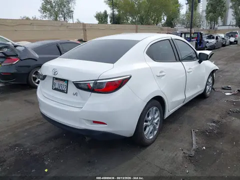 2017 Toyota YARIS IA VIN 3MYDLBYV6HY156423 фото 4