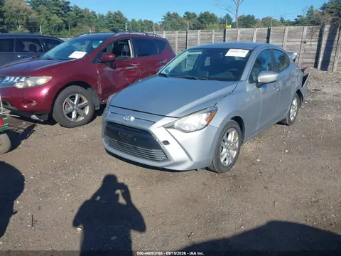2017 Toyota YARIS IA VIN 3MYDLBYV8HY169982 фото 2