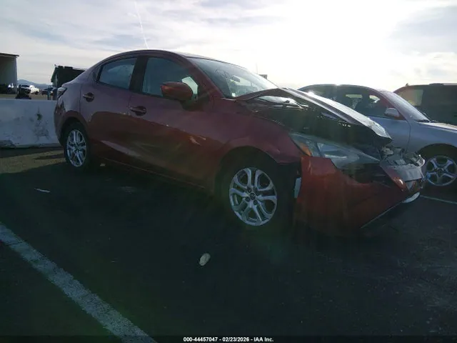 2018 Toyota YARIS IA VIN 3MYDLBYVXJY325591 фото 1