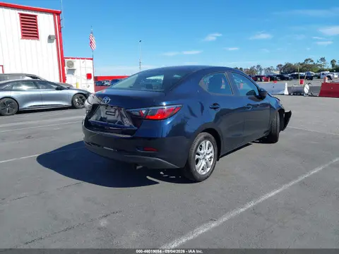 2018 Toyota YARIS IA VIN 3MYDLBYV1JY310123 фото 4