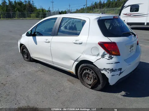 2015 Toyota YARIS LE VIN VNKKTUD30FA031612 фото 3